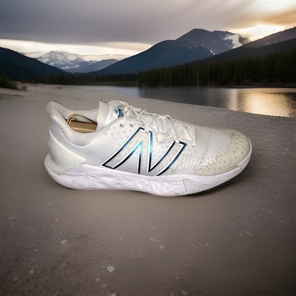 New Balance Mens Size 10.5 Fresh Foam Lav V2 White Laser Blue Sneakers MCHLAVL2